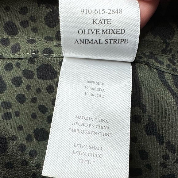 Rails Silk Kate Olive Mixed Animal Stripe Shirt. Zebra Giraffe Tiger Cheetah XS - Picture 4 of 12